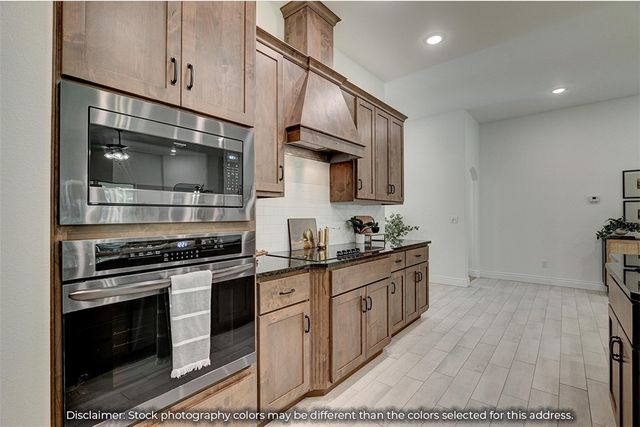 1047 Hillcrest Drive, Farmington, AR 72730