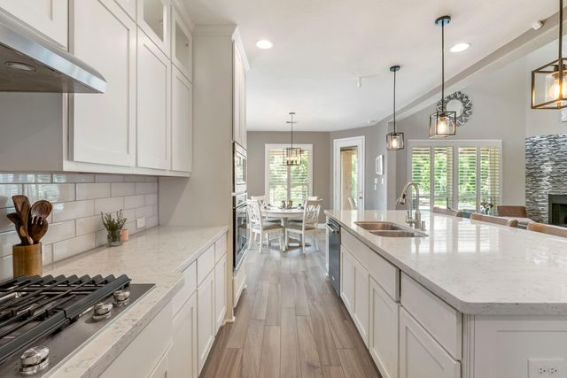 4426 Red Eagle Pass Lane, Manvel, TX 77578
