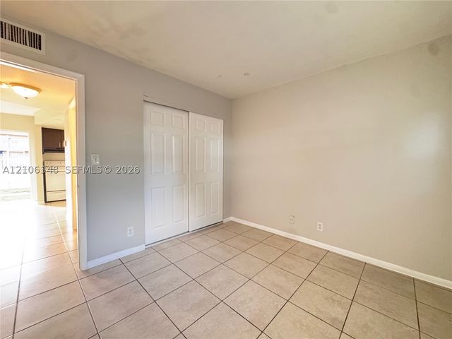 101 NE 41st St A8, Oakland Park, FL 33334