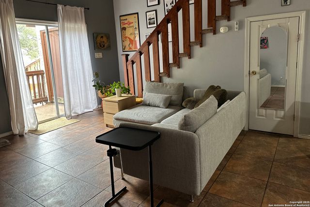 10527 Perrin Beitel Rd Apt B204, San Antonio, TX 78217