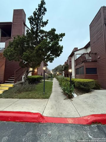 10527 Perrin Beitel Rd Apt B204, San Antonio, TX 78217