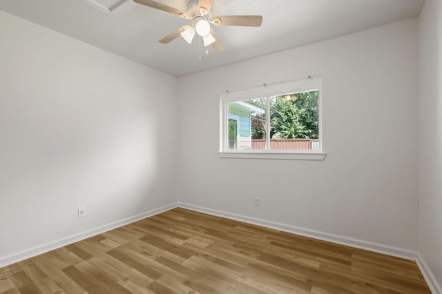913 Heritage Circle, Garland, TX 75043