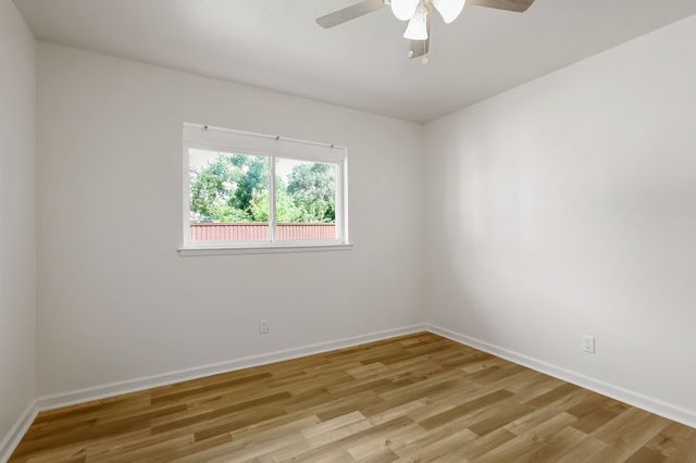 913 Heritage Circle, Garland, TX 75043