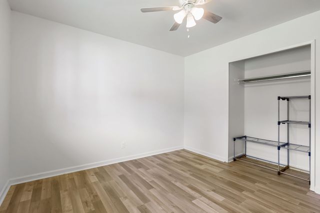 913 Heritage Circle, Garland, TX 75043