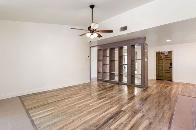 913 Heritage Circle, Garland, TX 75043