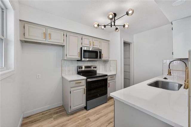1301 Ada Street, Kearney, MO 64060
