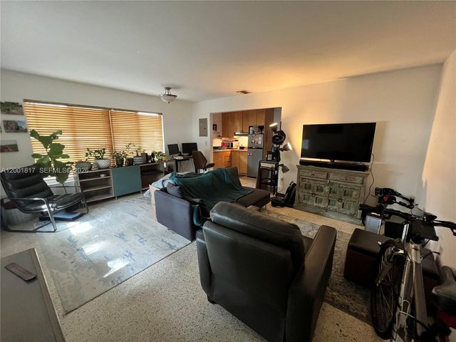 8845 NE 8TH COURT 2, Miami, FL 33138