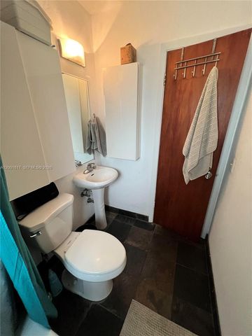 8845 NE 8TH COURT 2, Miami, FL 33138