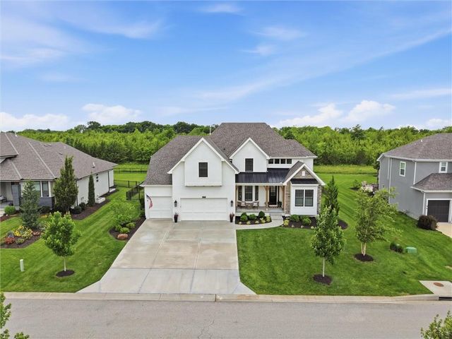 14798 S Parkhill Street, Olathe, KS 66061