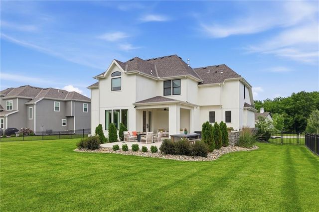 14798 S Parkhill Street, Olathe, KS 66061