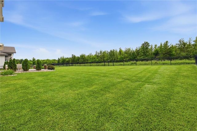 14798 S Parkhill Street, Olathe, KS 66061
