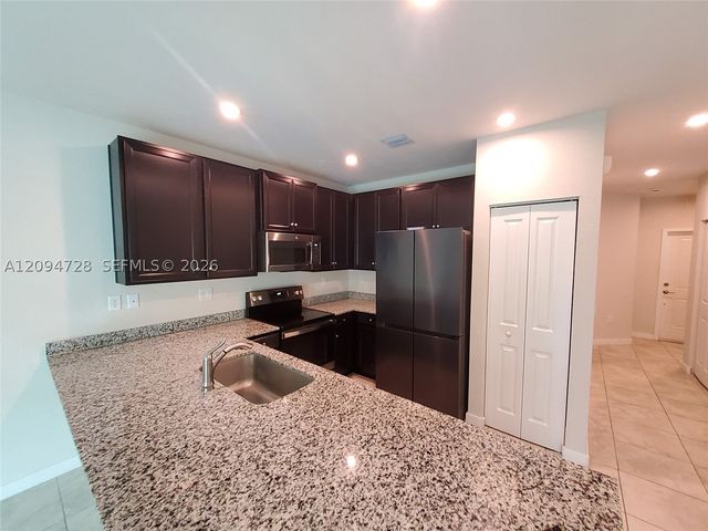 1085 NW 4th Ter, Florida City, FL 33034