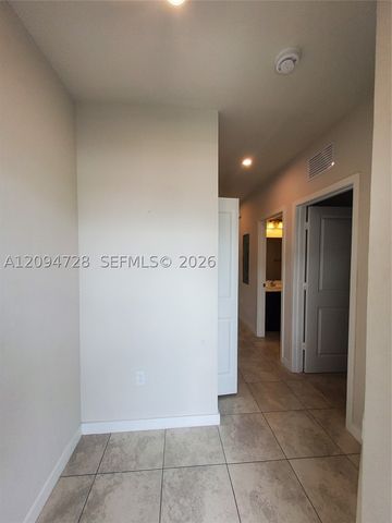 1085 NW 4th Ter, Florida City, FL 33034