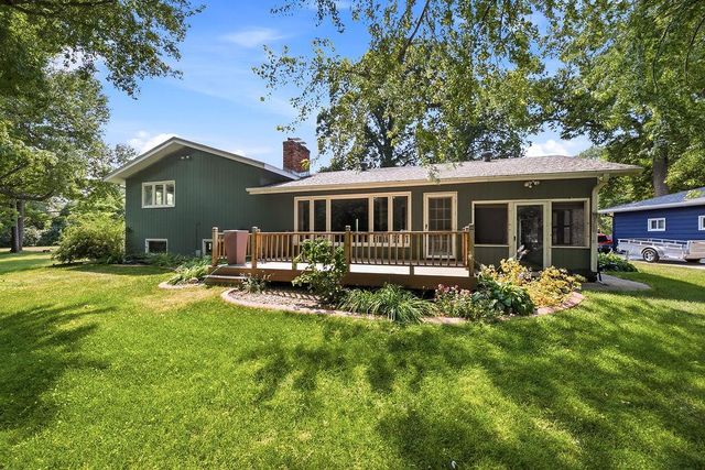 607 6th Street W, West Fargo, ND 58078