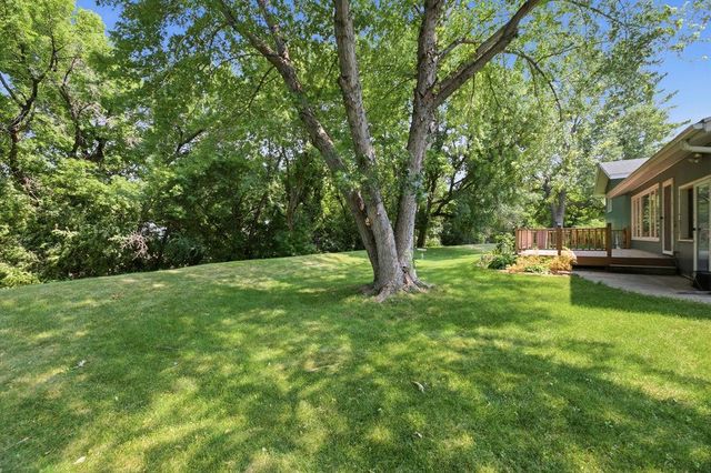 607 6th Street W, West Fargo, ND 58078