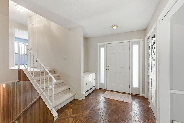 607 6th Street W, West Fargo, ND 58078