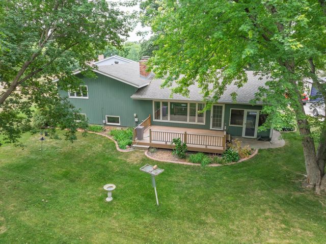 607 6th Street W, West Fargo, ND 58078