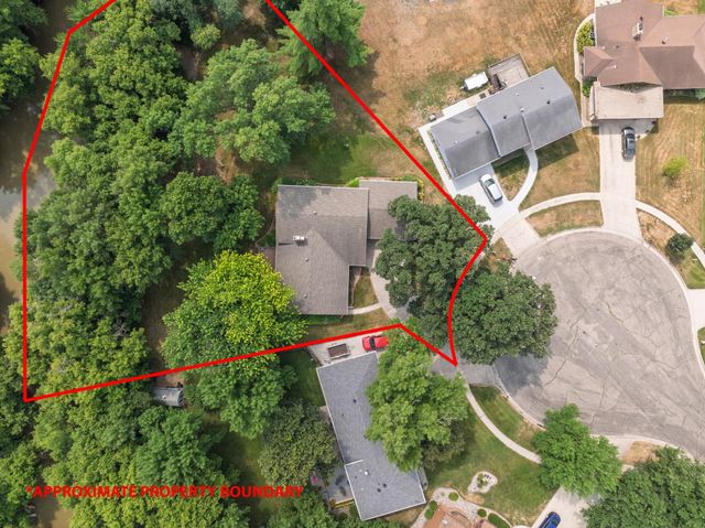 607 6th Street W, West Fargo, ND 58078