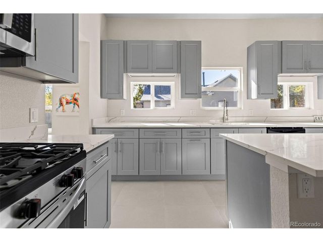 146 Stuart St, Denver, CO 80219