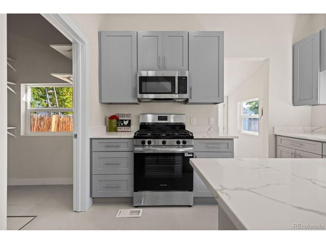 146 Stuart St, Denver, CO 80219