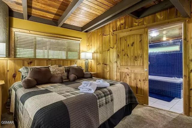 1059 Lower Alpine Way, Gatlinburg, TN 37738