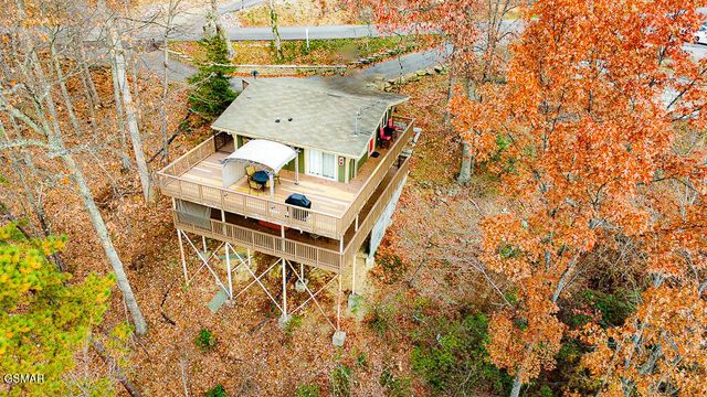 1059 Lower Alpine Way, Gatlinburg, TN 37738