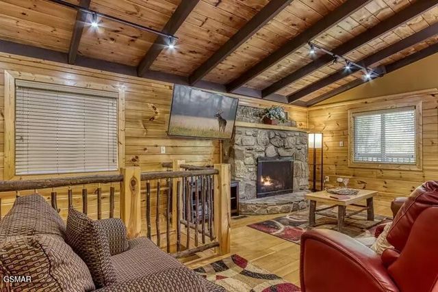 1059 Lower Alpine Way, Gatlinburg, TN 37738