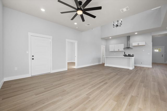 5905 Collins Court, Granbury, TX 76048