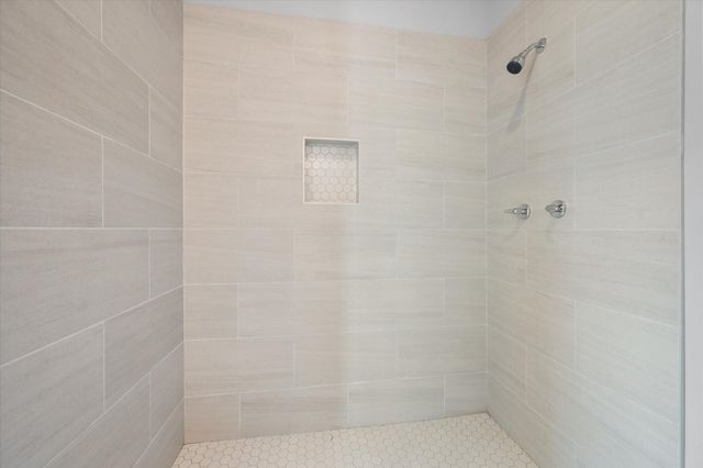 5905 Collins Court, Granbury, TX 76048