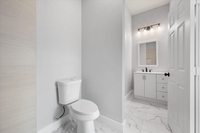 5905 Collins Court, Granbury, TX 76048