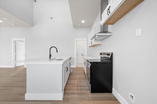 5905 Collins Court, Granbury, TX 76048