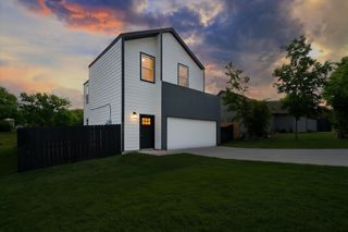 5905 Collins Court, Granbury, TX 76048