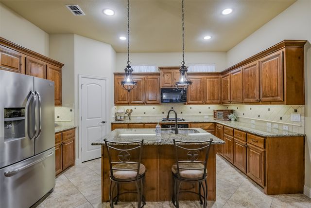 6904 Finch Drive, North Richland Hills, TX 76182