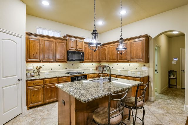 6904 Finch Drive, North Richland Hills, TX 76182