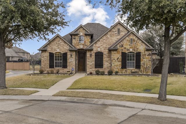 6904 Finch Drive, North Richland Hills, TX 76182