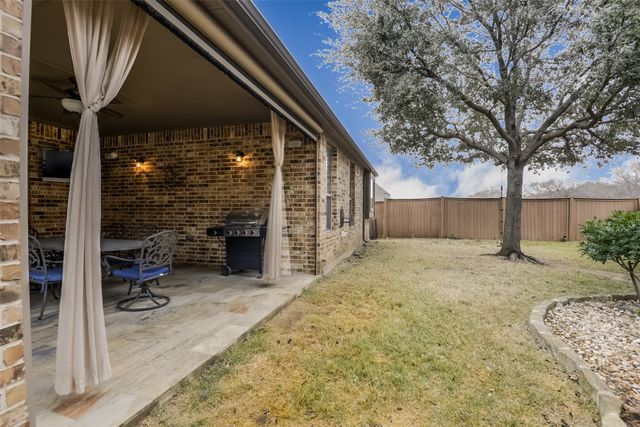 6904 Finch Drive, North Richland Hills, TX 76182