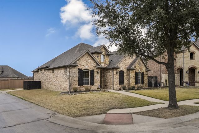 6904 Finch Drive, North Richland Hills, TX 76182