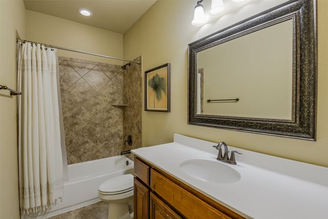 6904 Finch Drive, North Richland Hills, TX 76182