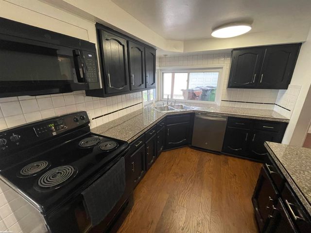 4720 Marcella Drive, Shelby Twp, MI 48317