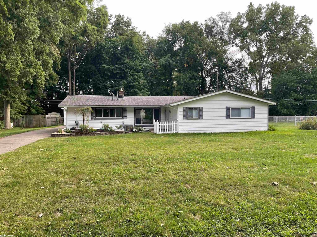4720 Marcella Drive, Shelby Twp, MI 48317