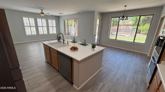 4854 E LIBBY Street, Scottsdale, AZ 85254