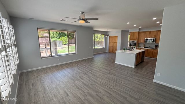4854 E LIBBY Street, Scottsdale, AZ 85254