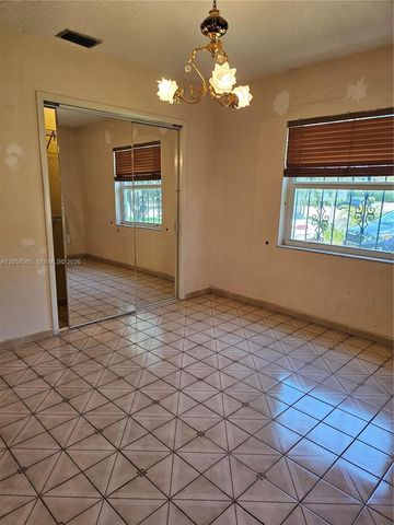 310 Ponce De Leon Blvd, Coral Gables, FL 33134