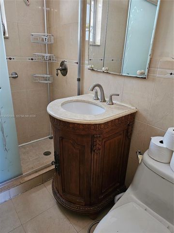 310 Ponce De Leon Blvd, Coral Gables, FL 33134