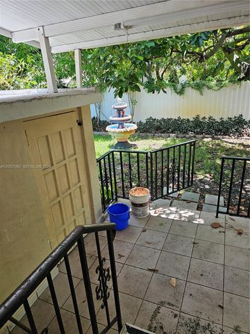 310 Ponce De Leon Blvd, Coral Gables, FL 33134