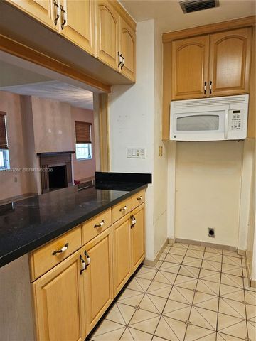 310 Ponce De Leon Blvd, Coral Gables, FL 33134