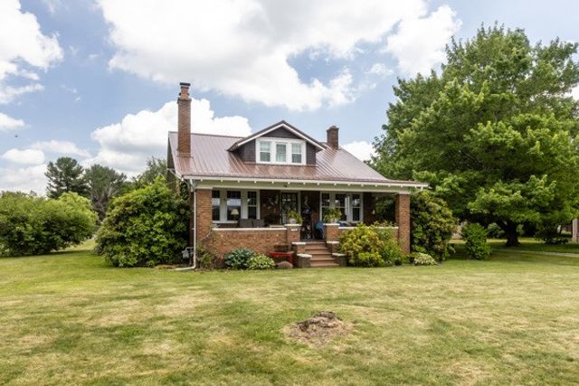 2132 Mercer Rd, Daugherty Twp, PA 15066