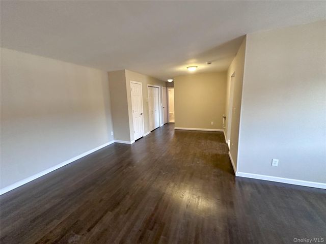 2449 UNION Boulevard 33B, Islip, NY 11751