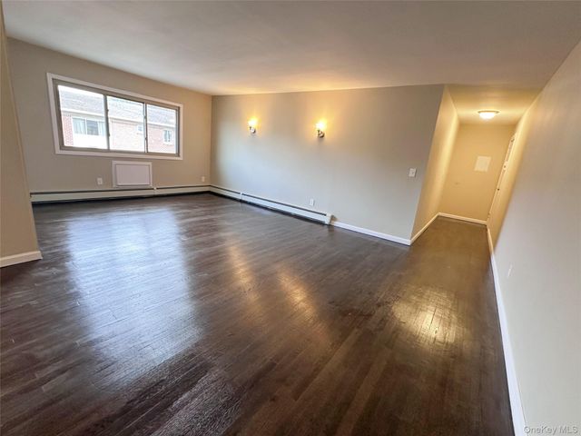 2449 UNION Boulevard 33B, Islip, NY 11751