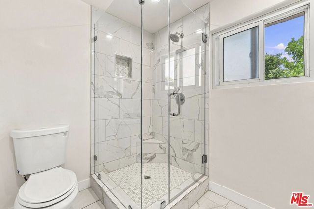 15920 Gledhill Street, Los Angeles, CA 91343